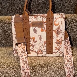 Wrangler Floral Tote Bag
